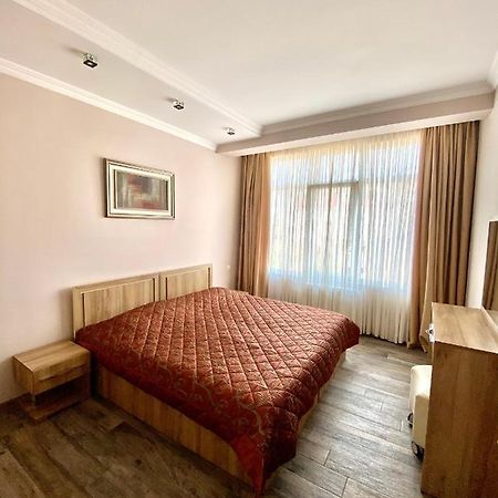 Villa Old باتومي المظهر الخارجي الصورة